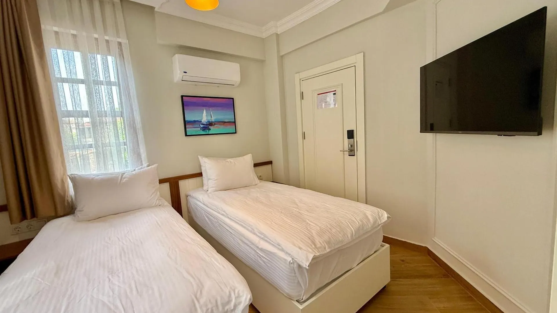Adria Inn Antalya 0*,