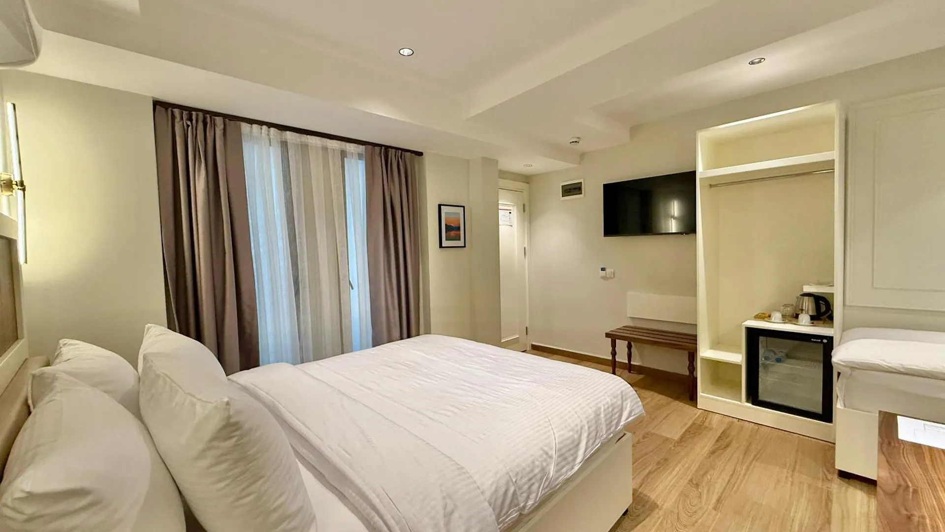 Adria Inn Antalya 0*,